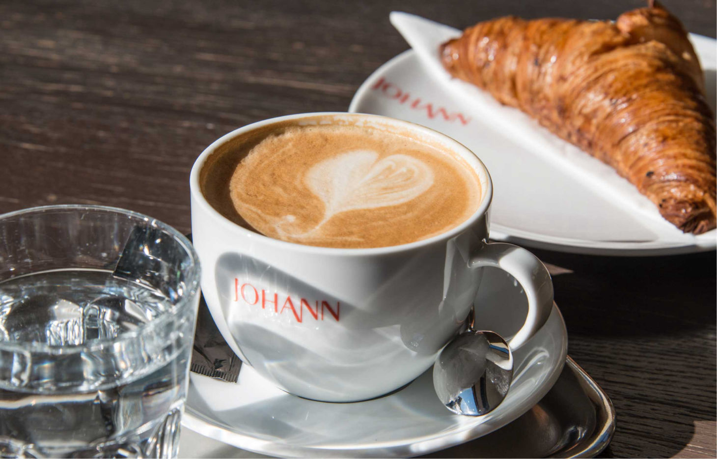 Johann - Cafe Bar